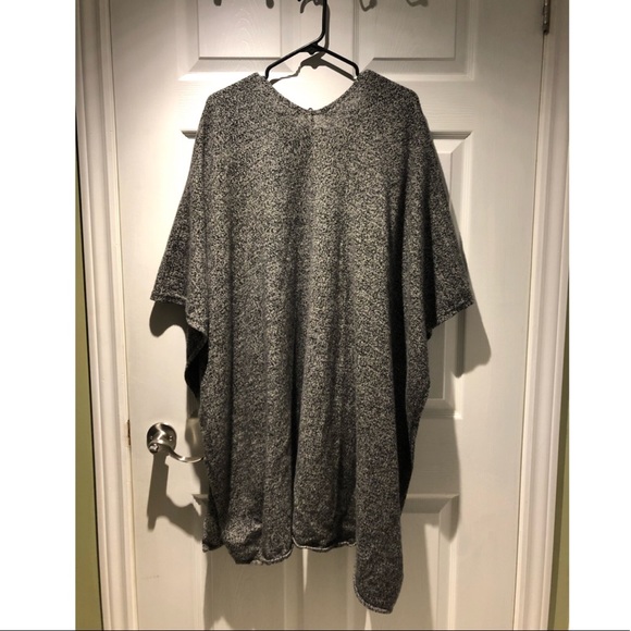 Aritzia Babaton Lenny Sweater Shawl Cape Cardigan - Picture 3 of 4